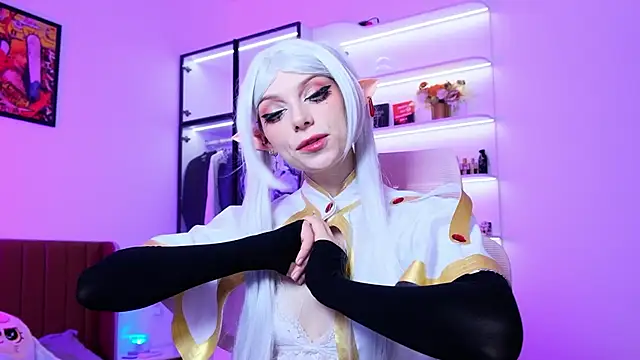 HolliWould  online show from March 18, 11:21 pm