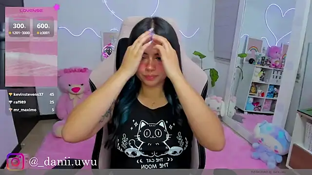 CuteDani  online show from March 16, 5:44 am