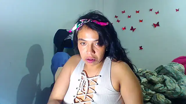 AmaraRoberts420 online show from November 9, 4:19 am