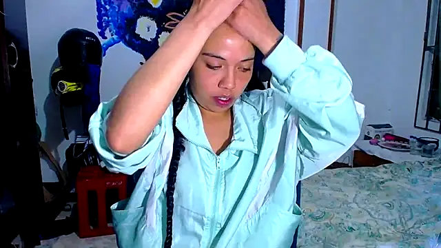 AmaraRoberts420 online show from May 14, 2:17 am