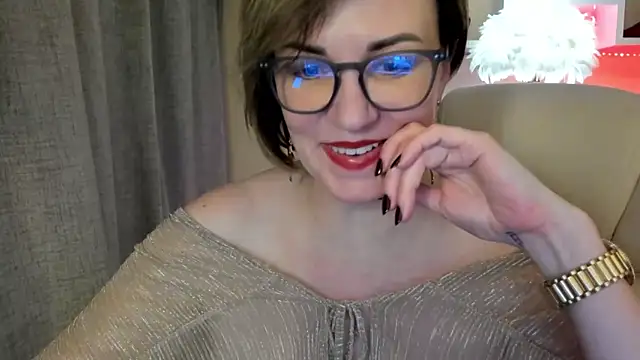 feliziaDesire online show from November 18, 8:32 pm