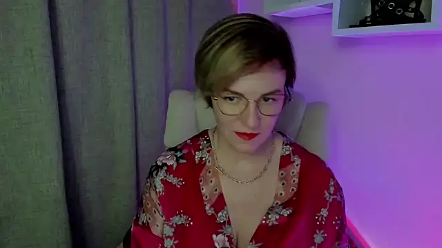 feliziaDesire online show from July 19, 6:48 am
