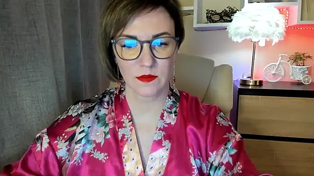 feliziaDesire online show from November 6, 12:55 pm