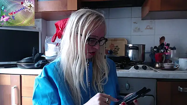 martachatte online show from September 23, 9:40 am