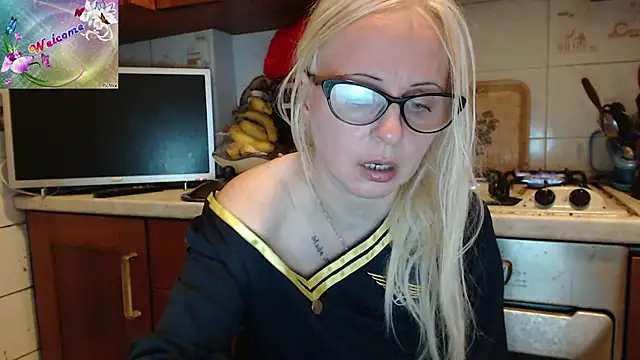 martachatte online show from October 24, 5:20 pm