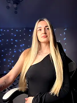 alicebedroom online show from December 4, 11:01 am