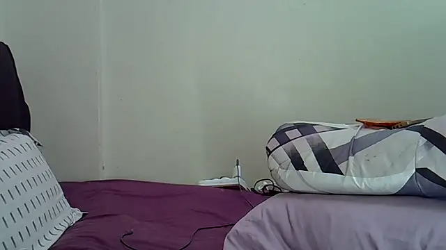 AddictiveAssCurves online show from November 10, 3:07 pm