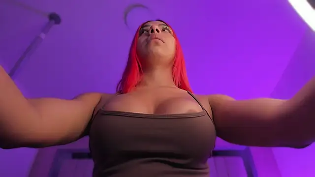 Emmily Savage online show from October 6, 11:49 am