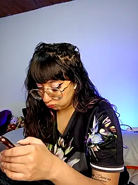 Piafisher1 online show from November 13, 1:15 am