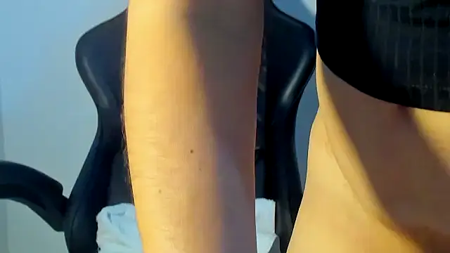 Snapshot of Sami_Hotie1 chatting on October 20, 9:18 pm Sami Hotie1 online show from October 20, 9:18 pm