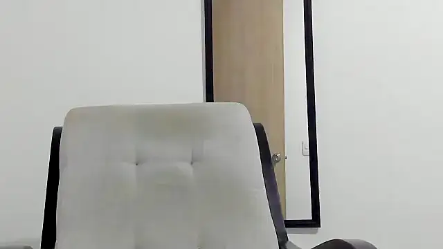 Sami Hotie1 online show from April 4, 1:59 am