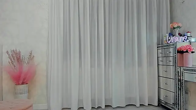 SeductiveButterfly online show from May 16, 12:46 am