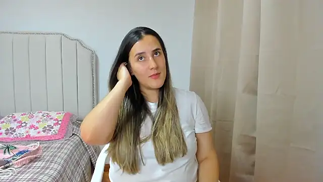 Hanna86 online show from November 18, 8:43 pm