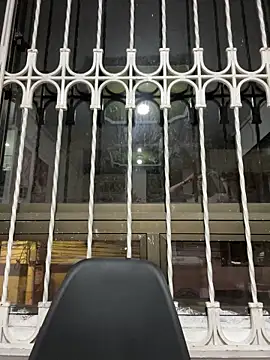 croftsmila online show from April 8, 12:02 am