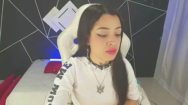 farichell online show from September 8, 8:52 pm