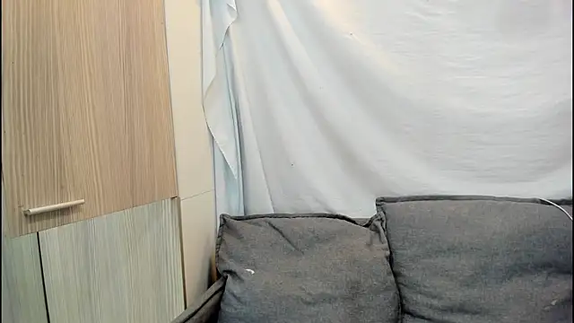 Mhelanny2 online show from January 12, 1:22 am