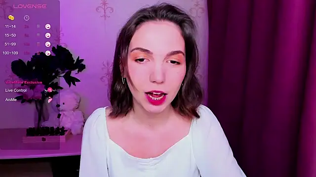 KindHazelHere  online show from March 11, 10:23 pm