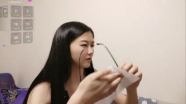 Lu Nana online show from December 3, 9:00 am