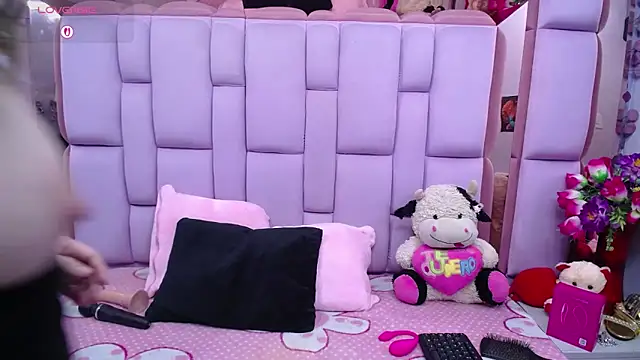 Belly Rosse online show from March 5, 2:46 pm