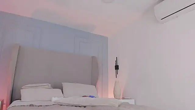 chloe d online show from May 26, 4:06 pm