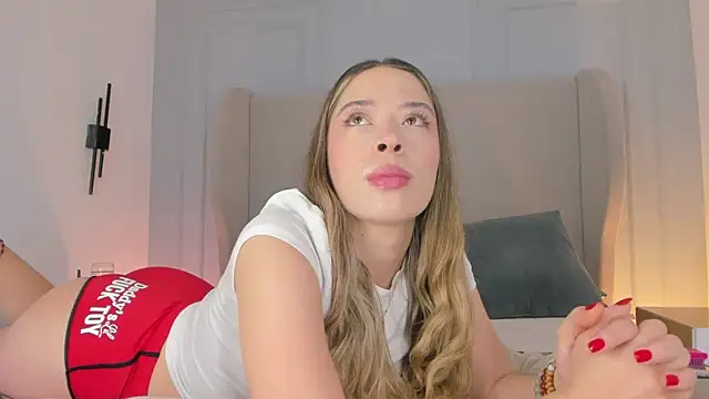 chloe d online show from March 22, 12:55 pm