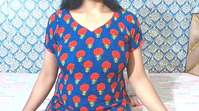 nikitahot3 online show from April 4, 12:31 am