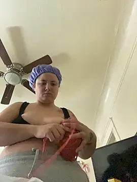 xocrybaby online show from November 18, 5:25 pm