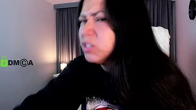 CoralineRicce  online show from October 3, 12:27 am