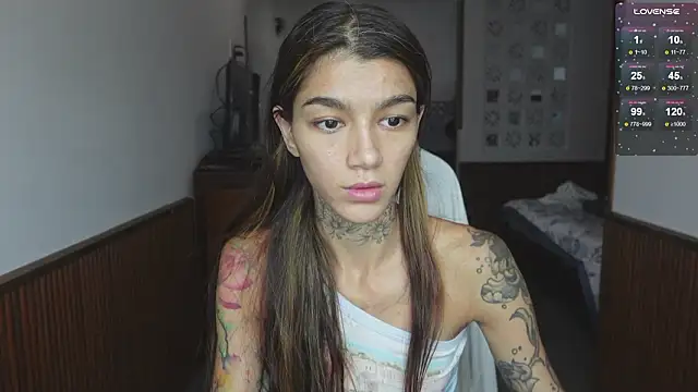 vinkitinkii online show from February 3, 6:40 am