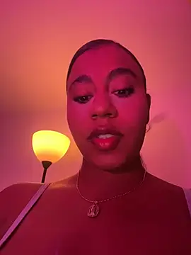 charlotteeruss online show from August 1, 2:24 am