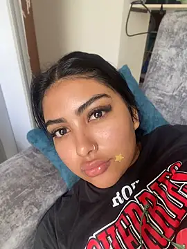 NatashaBrown12 online show from April 14, 2:17 pm