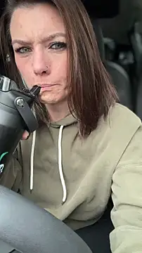 LadyLena1 online show from March 1, 12:32 am