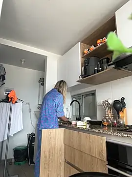 Ameellie online show from September 18, 4:16 pm