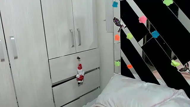 katery wok11 online show from March 28, 7:57 pm