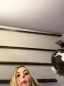 natashasweet online show from May 24, 1:26 am