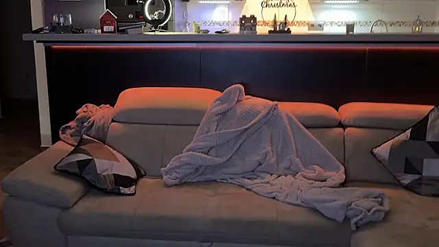 Missy baby online show from December 14, 8:14 pm