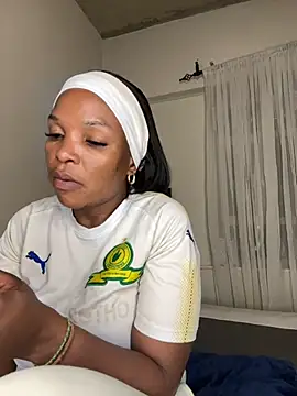 slimcateee online show from November 25, 9:15 pm