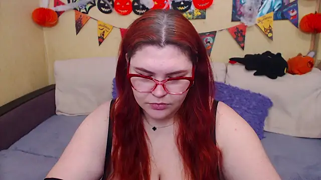 JuliaKeln online show from October 25, 2:03 pm