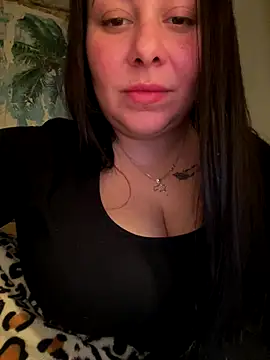 DaisyStreet online show from December 22, 6:55 pm