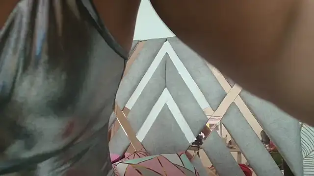 Hannagarces online show from November 18, 11:33 am