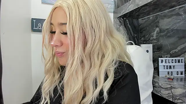 miss danika online show from September 24, 11:20 am