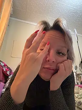 LikaCat online show from November 28, 3:09 am