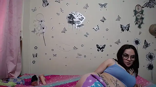 Nicolle-sky online show from December 5, 1:56 pm