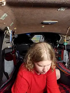 Snapshot of Evalain_shadow chatting on October 29, 2:16 am Evalain shadow online show from October 29, 2:16 am