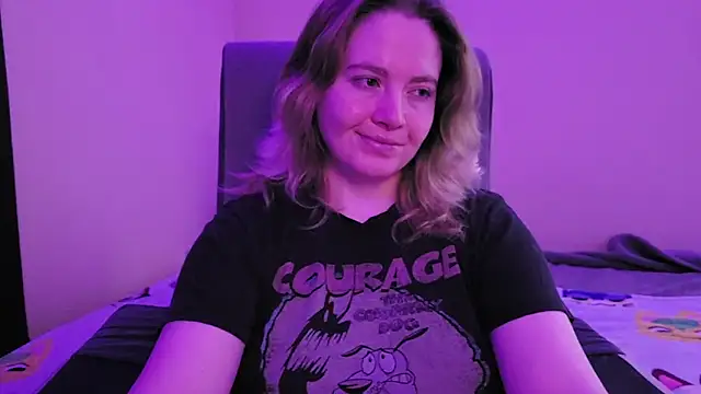 Snapshot of InternetFairy_XO chatting on October 25, 3:14 am InternetFairy XO online show from October 25, 3:14 am