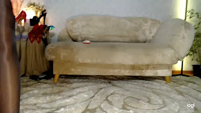 Liza treasure  online show from September 22, 8:29 pm