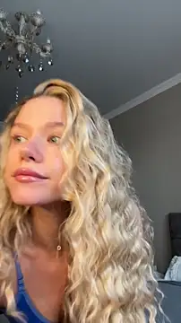 JessIsLove online show from March 31, 4:56 am