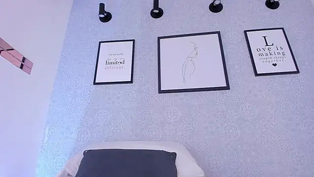 Natasha harper online show from October 17, 1:25 pm