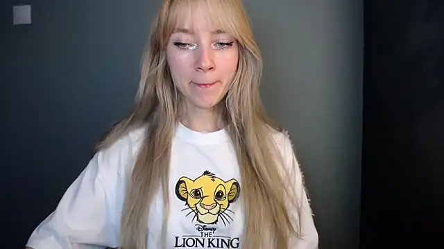 LuciaYoung online show from November 14, 7:58 pm