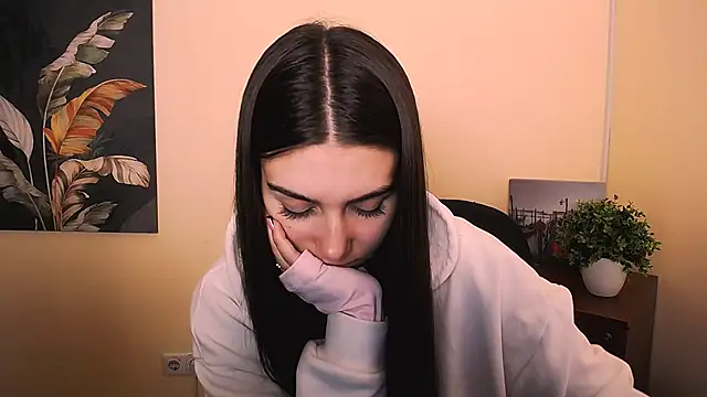 Lili magic online show from September 20, 1:09 pm